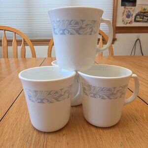 Corningware Set Of Four Mugs